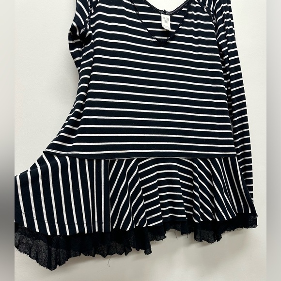 We The Free Black and White Asymmetrical Ruffled Blouse - Picture 7 of 11